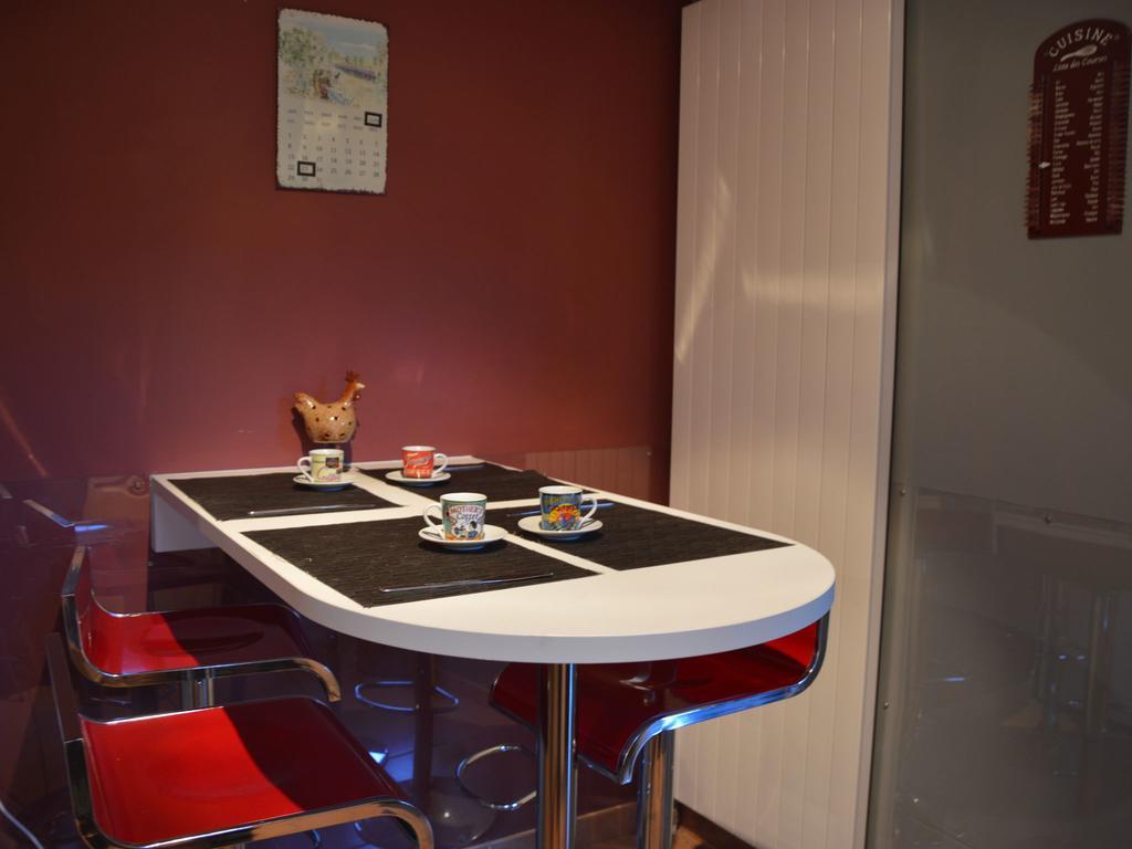 Modern Holiday Home In Stavelot With Fireplace Kültér fotó