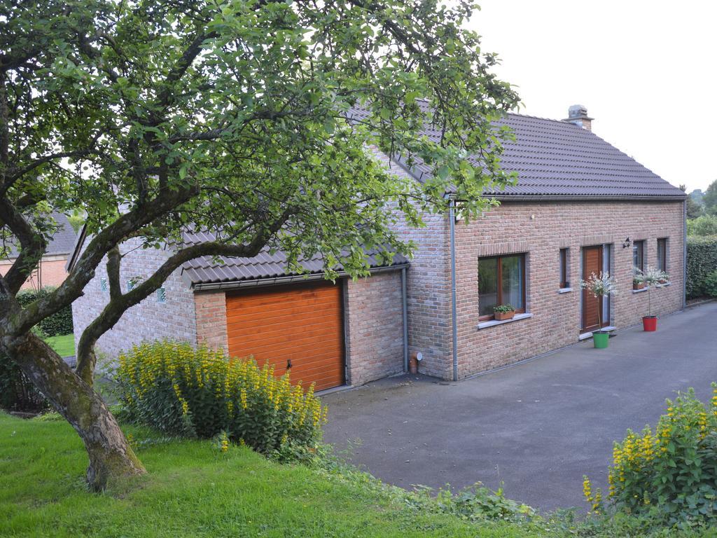 Modern Holiday Home In Stavelot With Fireplace Kültér fotó
